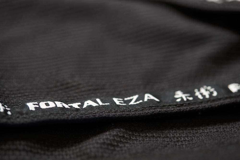 Ju Sports BJJ Starter Gi Fortaleza + BJJ Gürtel schwarz Bestseller