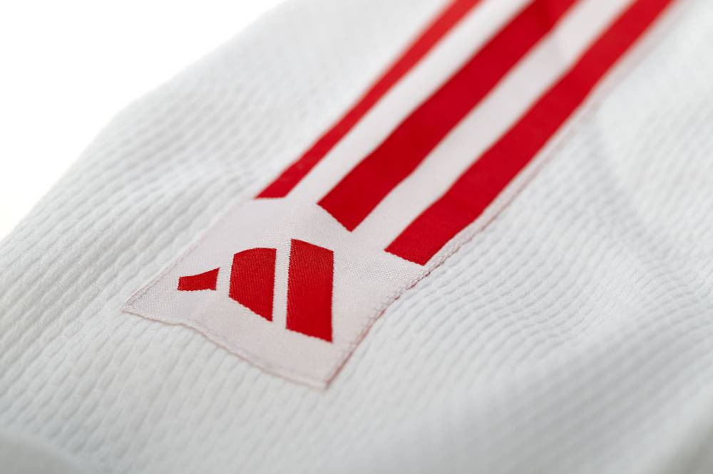 Ju Sports adidas Judo-Anzug Club weiß/rote Streifen, J350 Online Outlet