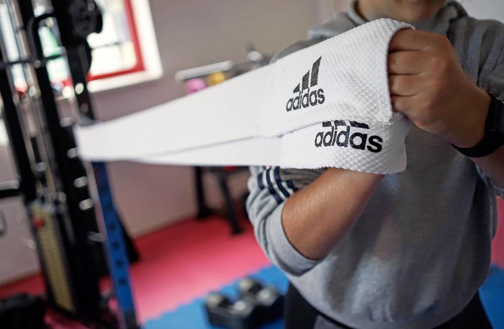 Ju Sports adidas "The Swing", adiacc073 Letzter Tag