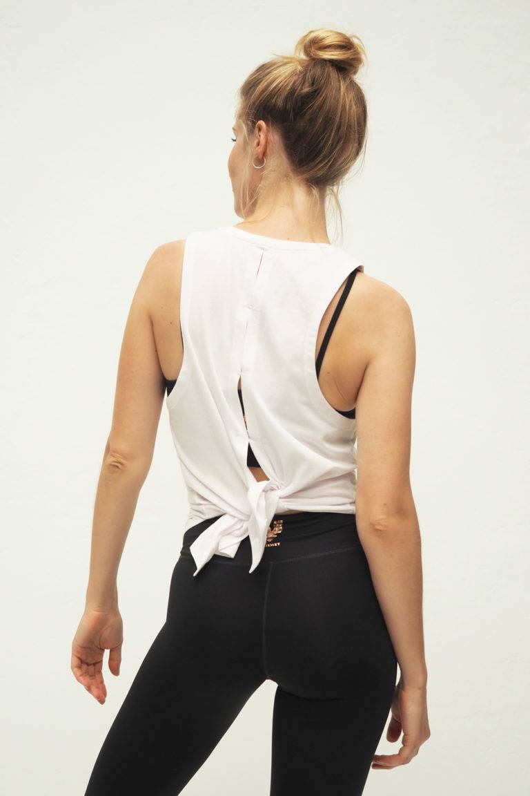 Kismet Yogastyle Shakti Tank – White Logo Gold Neueste Stile