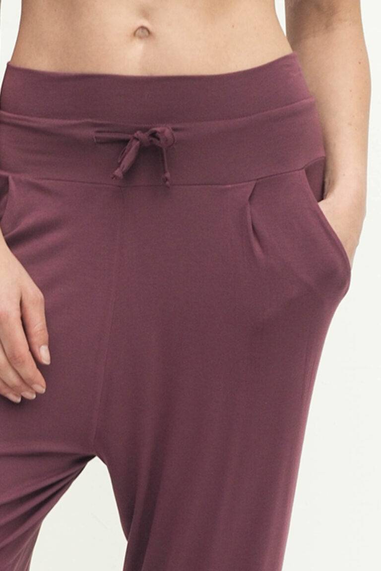 Kismet Yogastyle Bali Pant ruby 2025