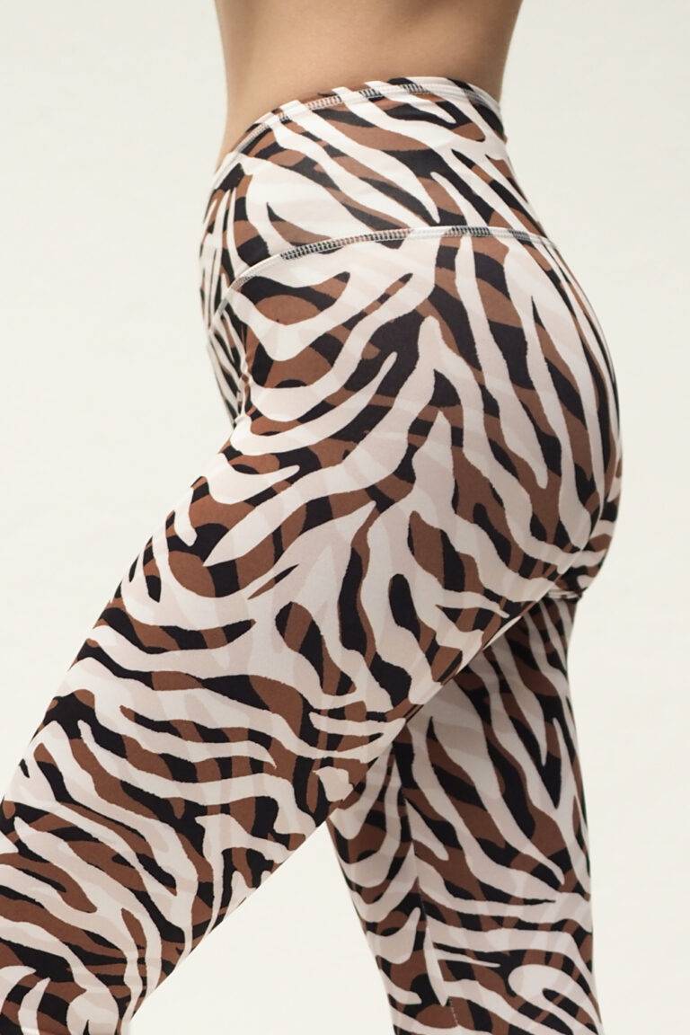 Kismet Yogastyle Yoga Leggings Ganga 7/8 – Camou White Brown Super Sparpreis