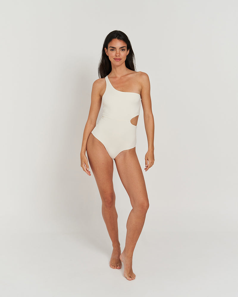 Kuuno Swimsuit One Shoulder Off White Lagerräumung