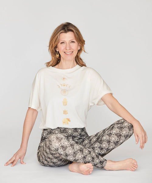 Ognx Yoga Boxy T-Shirt Spiritual Chakras by Gabriela Bozic Bio Baumwolle Tencel™ Sora - weiß Günstiger Verkauf