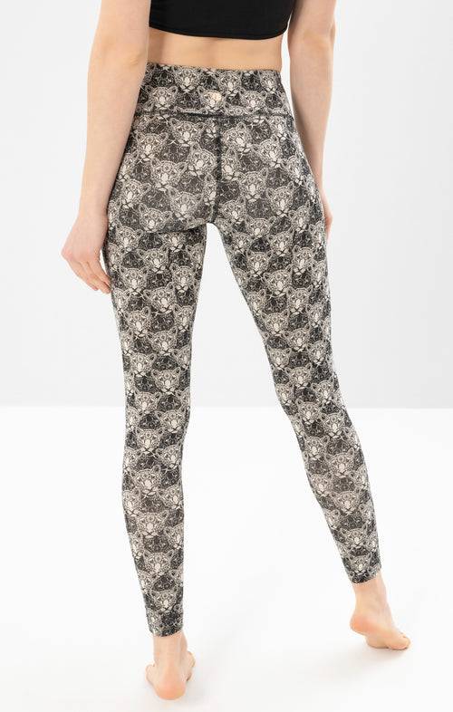 Ognx Yoga Leggings Spiritual Leopard Tencel™ Bio Baumwolle Luna - weiß Fabrikverkauf