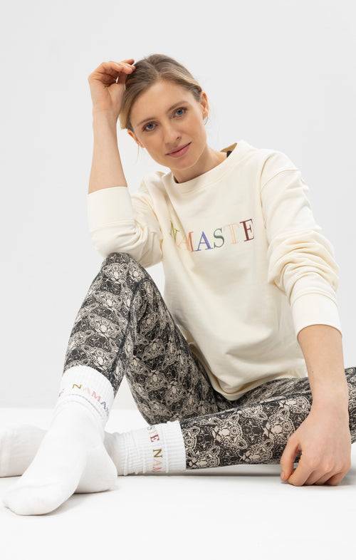 Ognx Yoga Boxy Sweater Namaste Bio Baumwolle Philia - weiß Kostenloser Versand