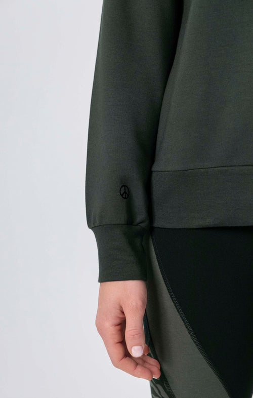 Ognx Lounge Sweater OM Tencel™ - grün Begrenzte Freigabe