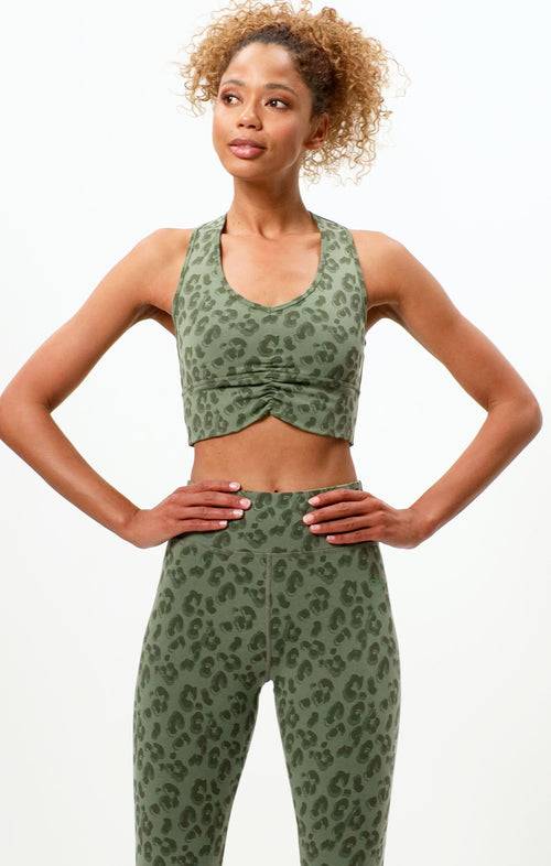 Ognx Yoga BH Leo Cropped - Mittlerer Halt - Tencel™ Bio Baumwolle - grün Nur für heute