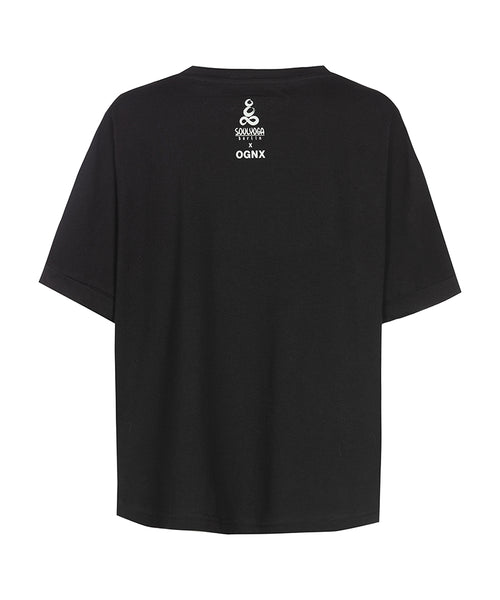 Ognx Yoga Boxy T-Shirt Be Your Own Guru by SOULYOGA Berlin - schwarz Jubiläumsangebot