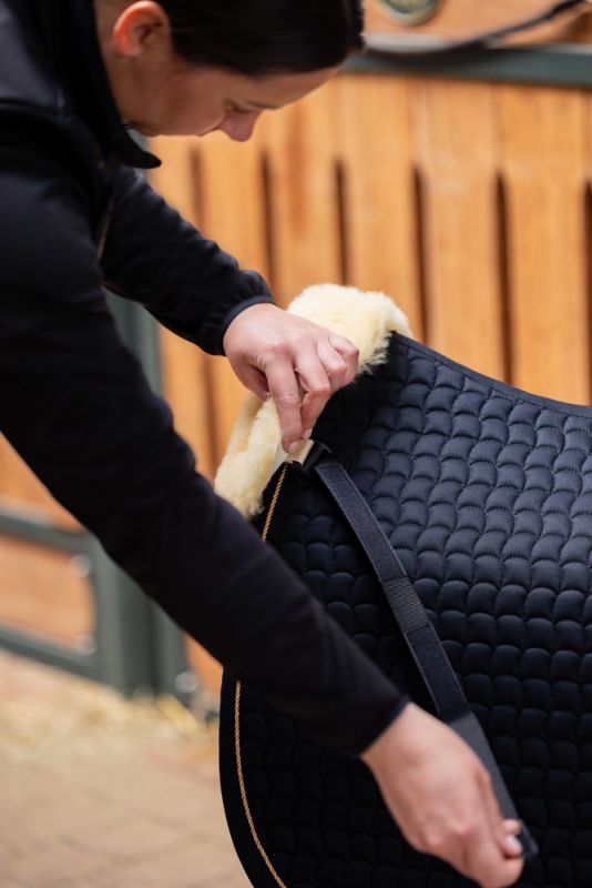 Pikeur LAMMFELL Saisonale Angebote