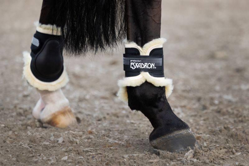 Pikeur PROTECTION LAMMFELL H Online Shopping