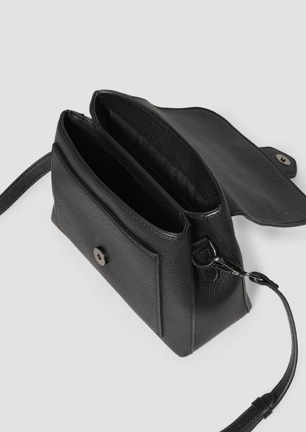 s.Oliver Schultertasche in Leder-Optik Saisonschlussverkauf