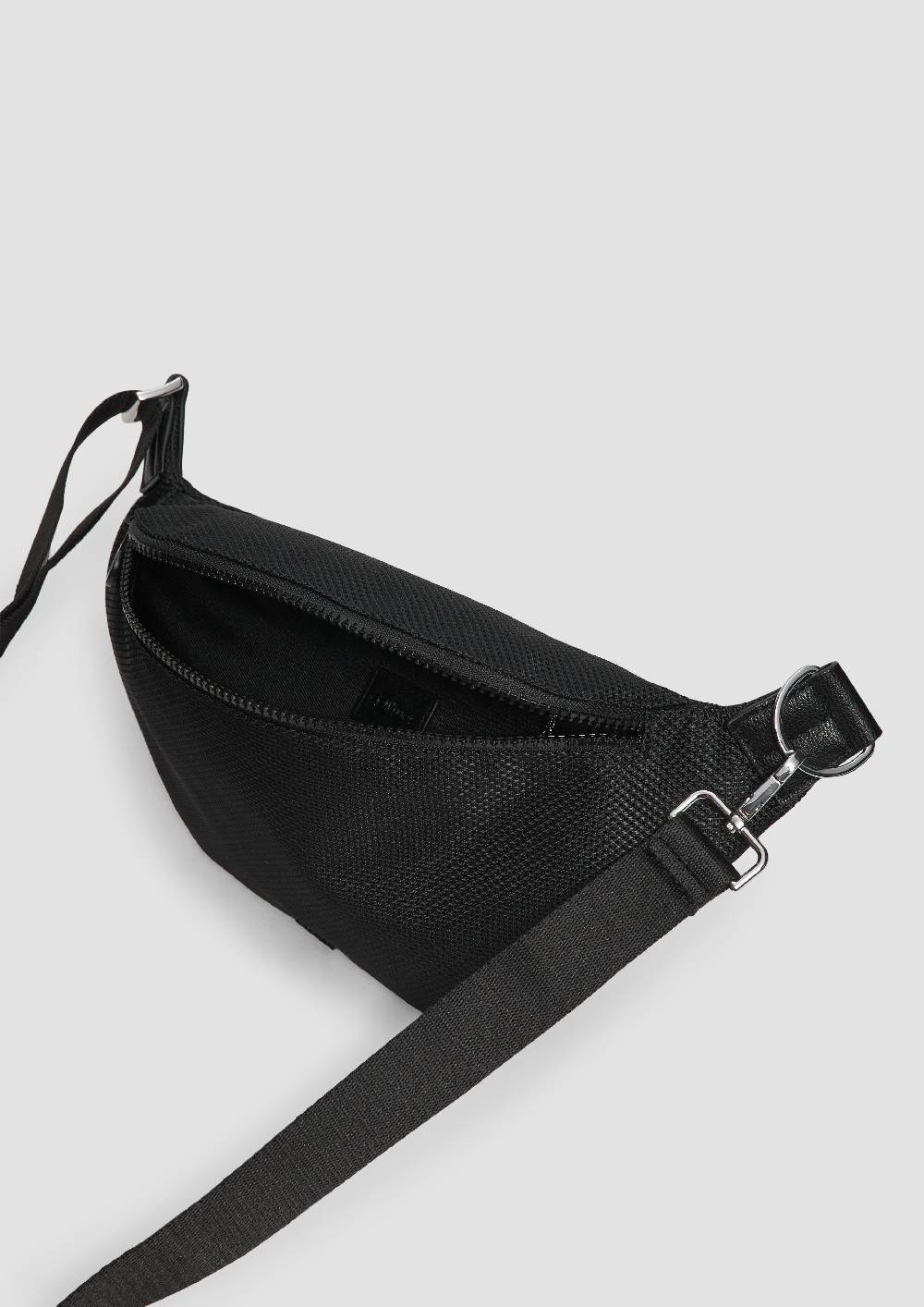 s.Oliver Crossbody Bag aus Nylon Muttertagsangebot