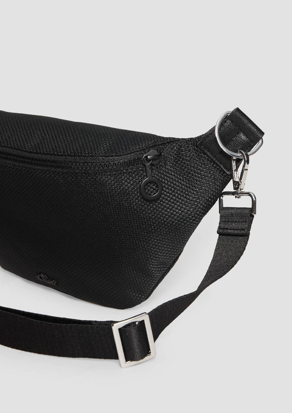 s.Oliver Crossbody Bag aus Nylon Muttertagsangebot