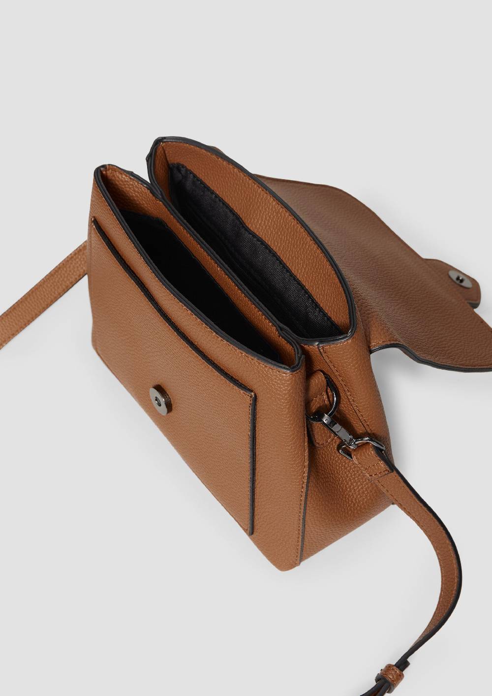 s.Oliver Schultertasche in Leder-Optik Valentinstagsangebot