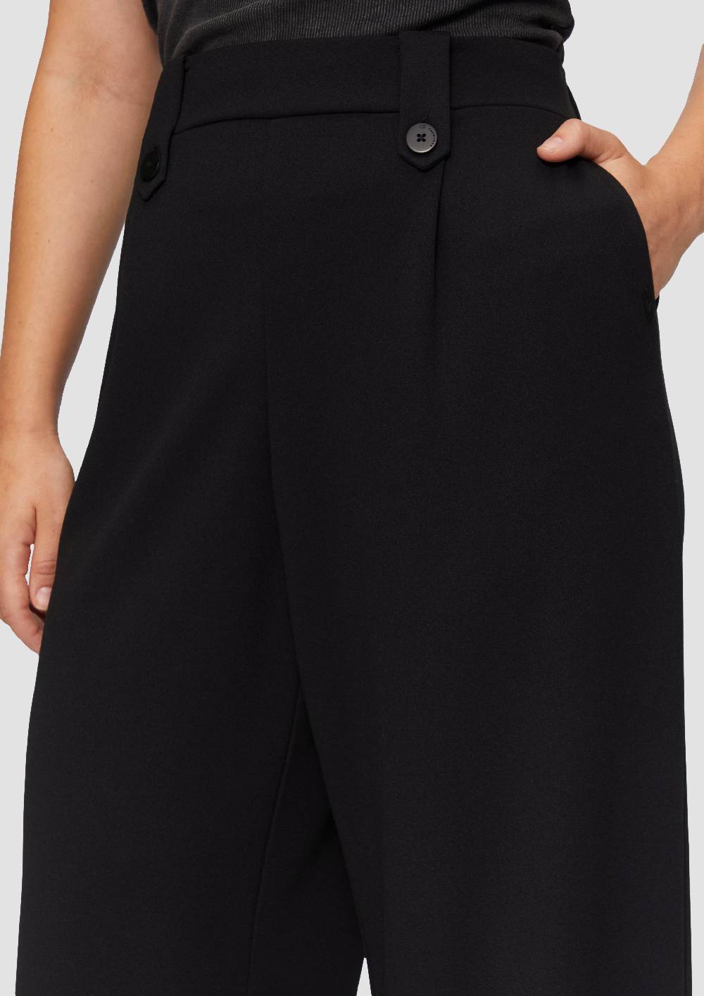 s.Oliver Crêpe-Hose im Relaxed Fit mit Wide Leg Exklusivangebot