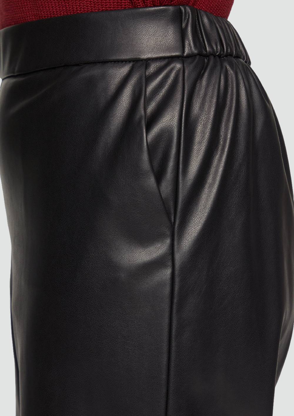 s.Oliver Culotte aus Lederimitat mit Nahtdetails Bis zu 50% Rabatt