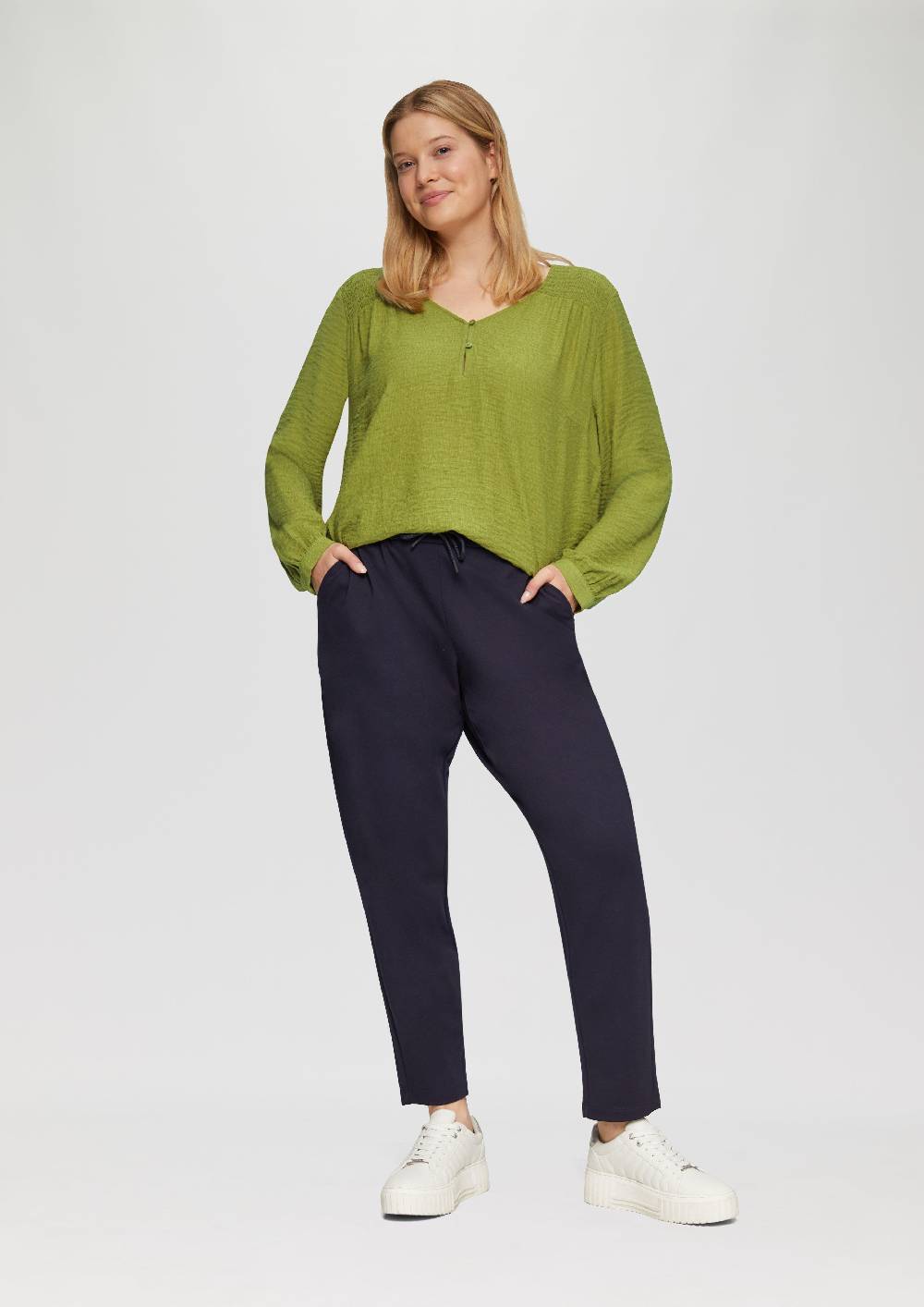 s.Oliver Strukturierte Bluse aus Viskosemix mit Smok Detail Bis zu 65% Rabatt