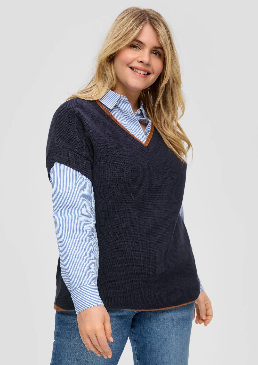 s.Oliver Pullover mit V-Ausschnitt 2025