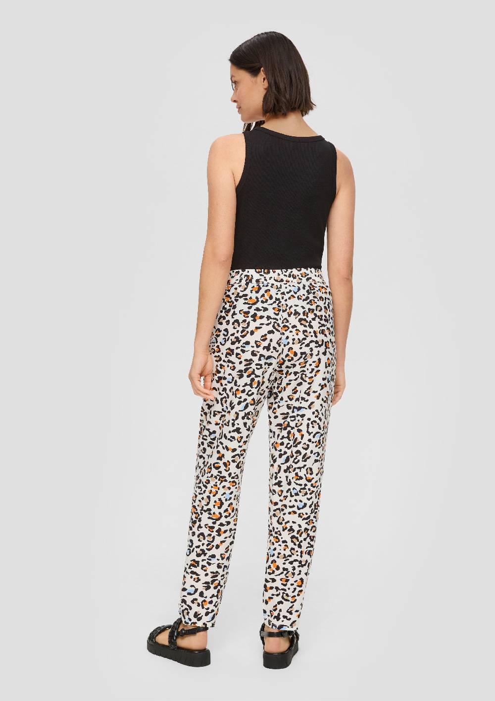 s.Oliver Hose aus reiner Viskose mit Artwork-Print Blitzangebot