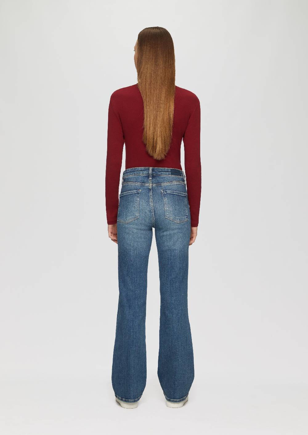 s.Oliver Jeans Flare / Slim Fit / Mid Rise / Flared Leg / mit Nahtdetail Wochenangebot