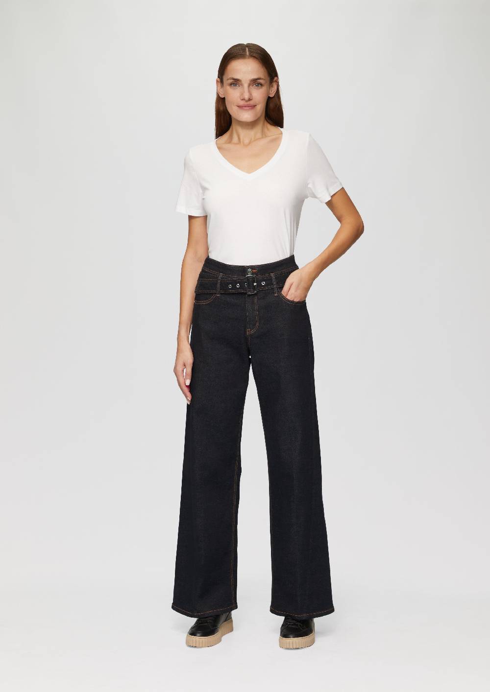 s.Oliver Jeans Suri/Regular Fit/High Rise/Wide Leg / mit Textilgürtel Black Friday Preise