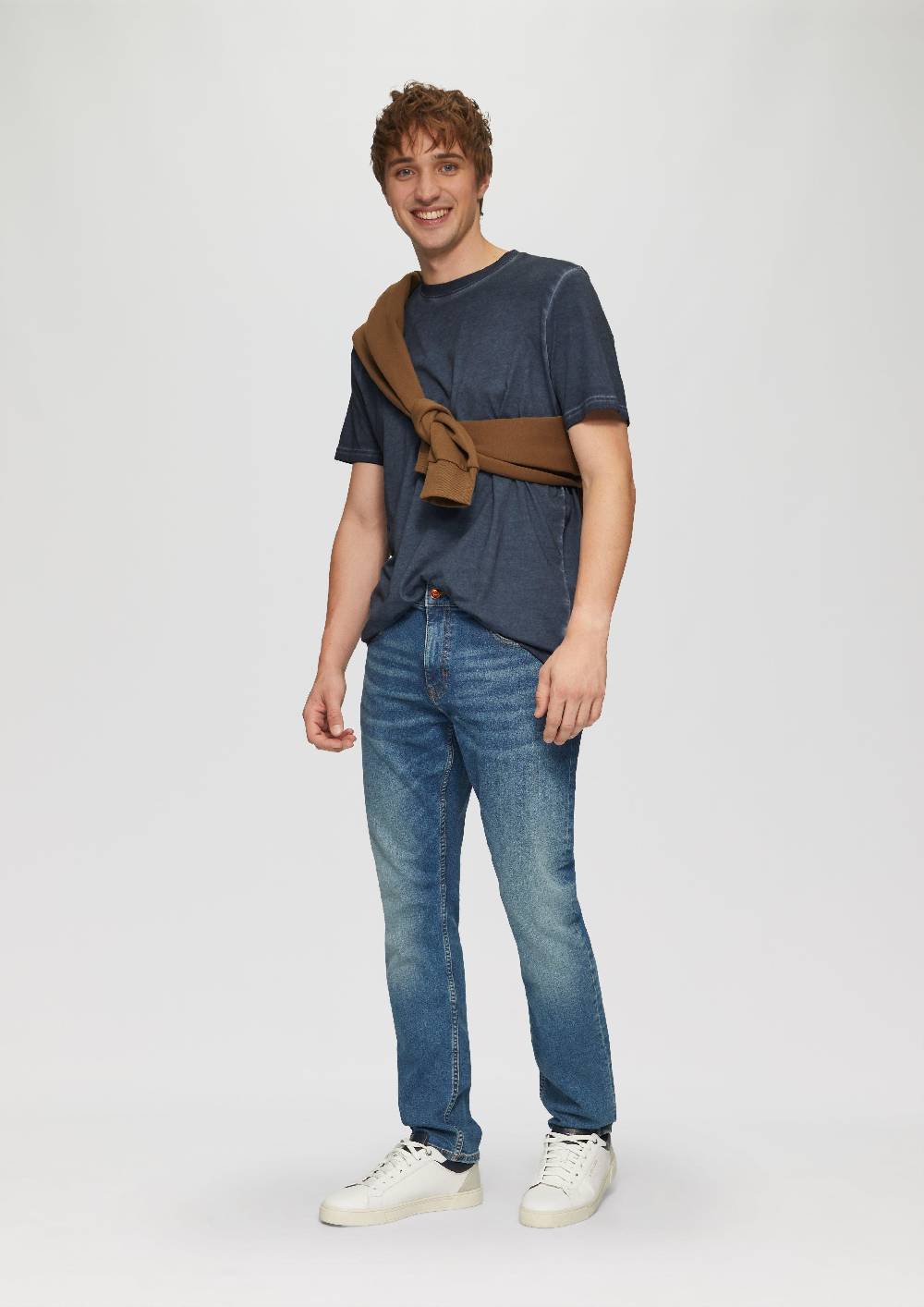 s.Oliver Gewaschenes T-Shirt mit Rundhalsausschnitt Vatertagsangebot
