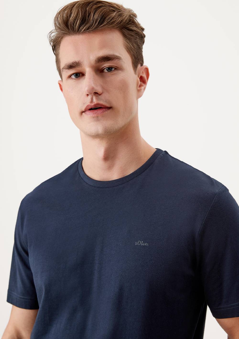 s.Oliver T-Shirt mit kleinem Logo-Print Valentinstagsangebot