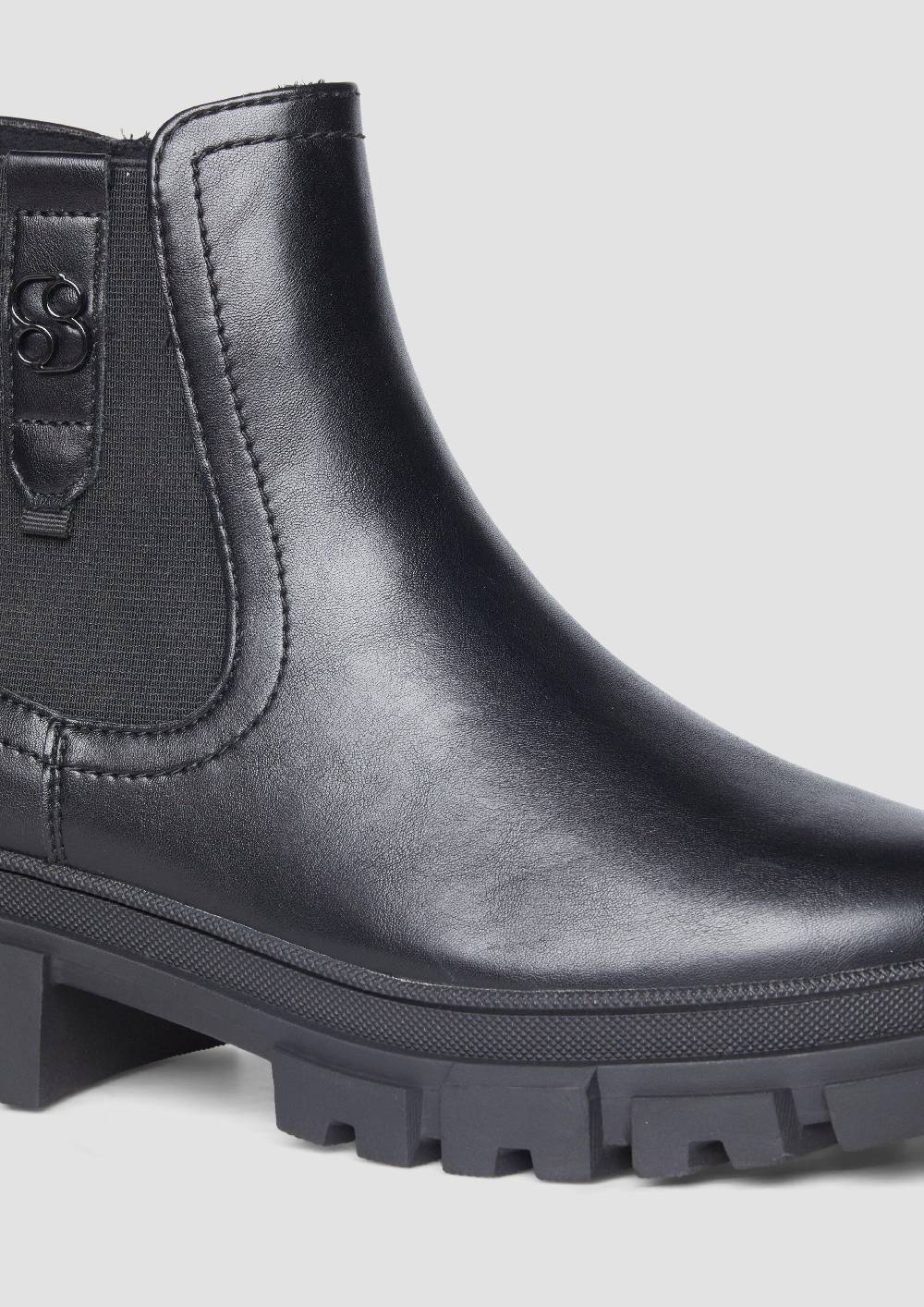 s.Oliver Chelsea Boots mit Logo-Detail Blitzangebot