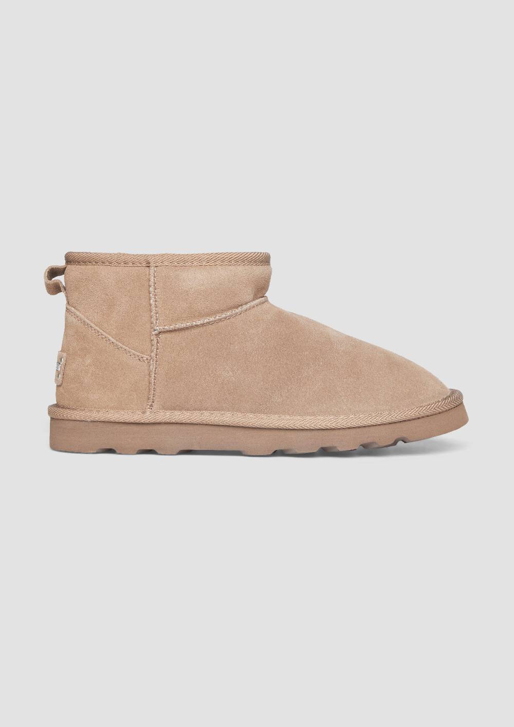 s.Oliver Flache Stiefel aus Leder Große Rabatte