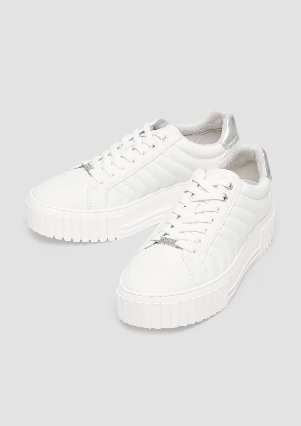 s.Oliver Plateausneaker mit Kontrastsohle Riesige Ersparnisse
