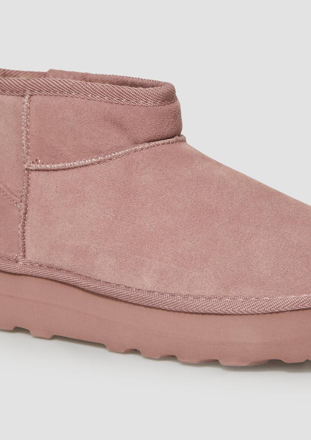 s.Oliver Stiefel mit Teddyplüsch-Futter 50% Rabatt für begrenzte Zeit
