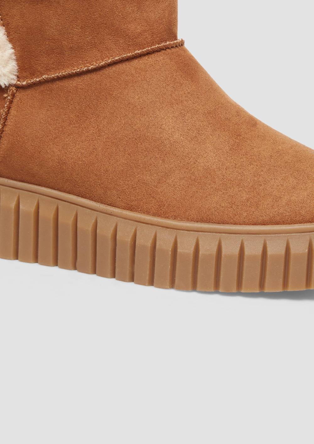 s.Oliver Gefütterte Boots mit Plateausohle Fabrikpreis