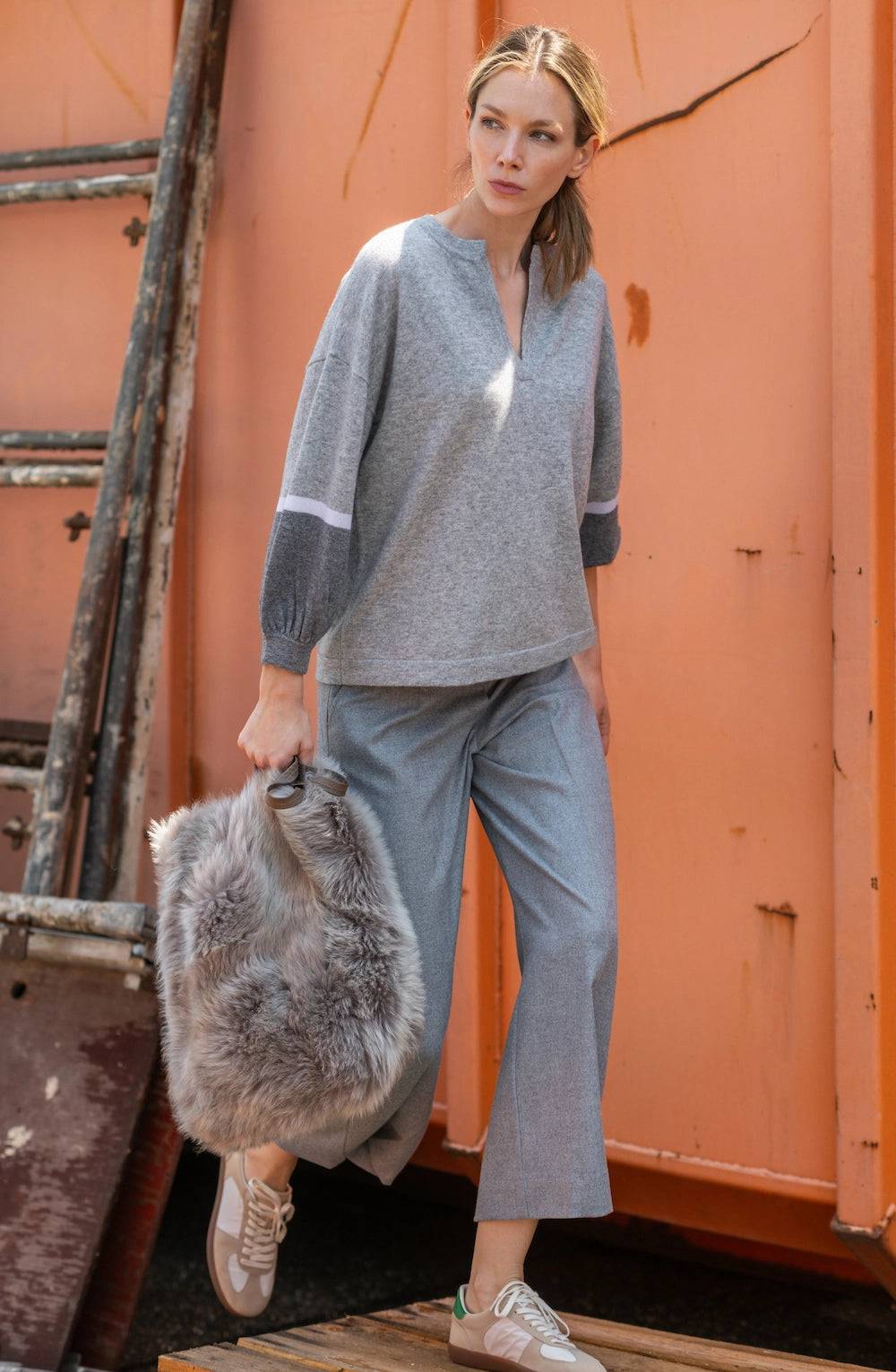 Spoon Golf Contrast Sleeves Wool- Cashmere Sweater Nur für heute