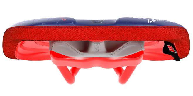 Sqlab Sattel 611 ERGOWAVE® active 2.1 ltd. Wings for Life 15cm Fabrikverkauf