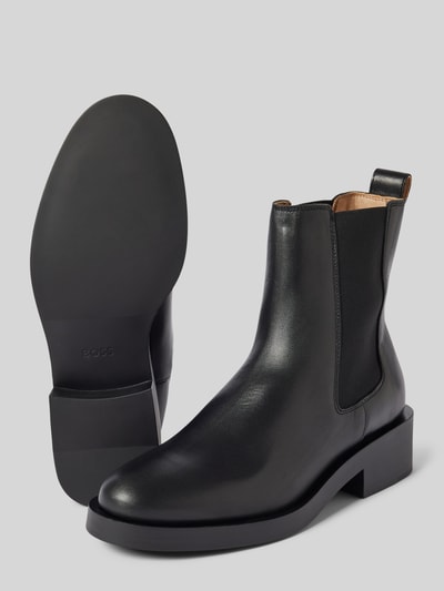 Peek & Cloppenburg BOSSChelsea Boots mit elastischen Einsätzen Modell 'Iryna' in black Rabatte dieses Monats