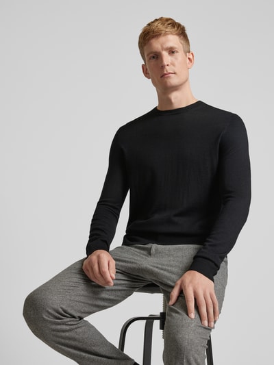 Peek & Cloppenburg Christian Berg MenStrickpullover mit Rundhalsausschnitt in black Osterangebot