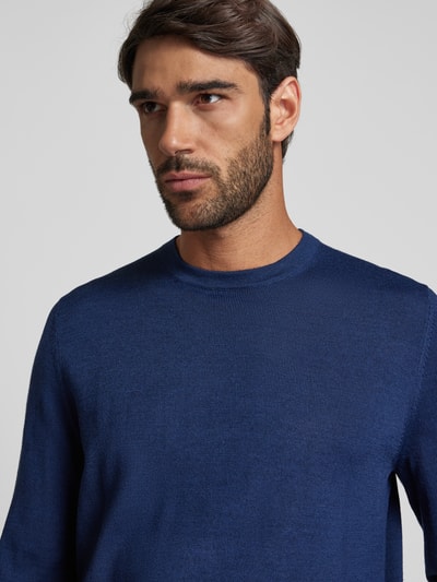 Peek & Cloppenburg Christian Berg MenStrickpullover mit Rundhalsausschnitt in dunkelblau melange Vatertagsangebot