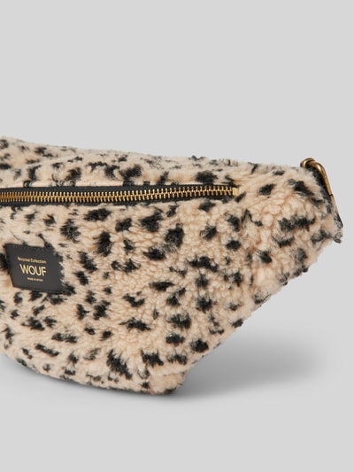 Peek & Cloppenburg WOUFBauchtasche mit Label-Patch Modell 'Clem' in beige Discount Store für neue Produkte