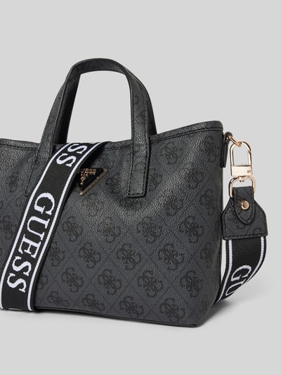 Peek & Cloppenburg GuessHandtasche mit Label-Details Modell 'LATONA' in anthrazit melange Speichern exportieren