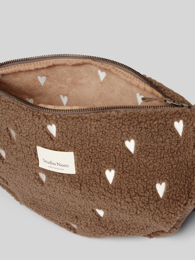 Peek & Cloppenburg STUDIO NOOSUmhängetasche mit Label-Patch in taupe Blitzverkäufe