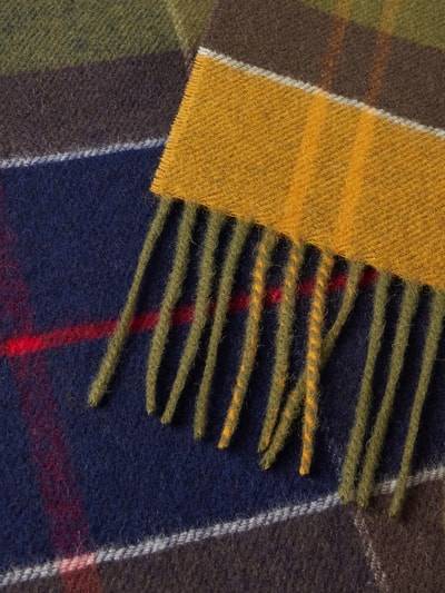 Peek & Cloppenburg BarbourSchal aus Wolle mit Fransen Modell 'Inverness' in gruen Riesige Rabatte