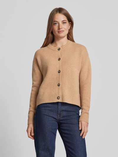 Peek & Cloppenburg Christian Berg WomanStrickjacke aus Wolle mit Rundhalsausschnitt in camel Kostenloser Versand