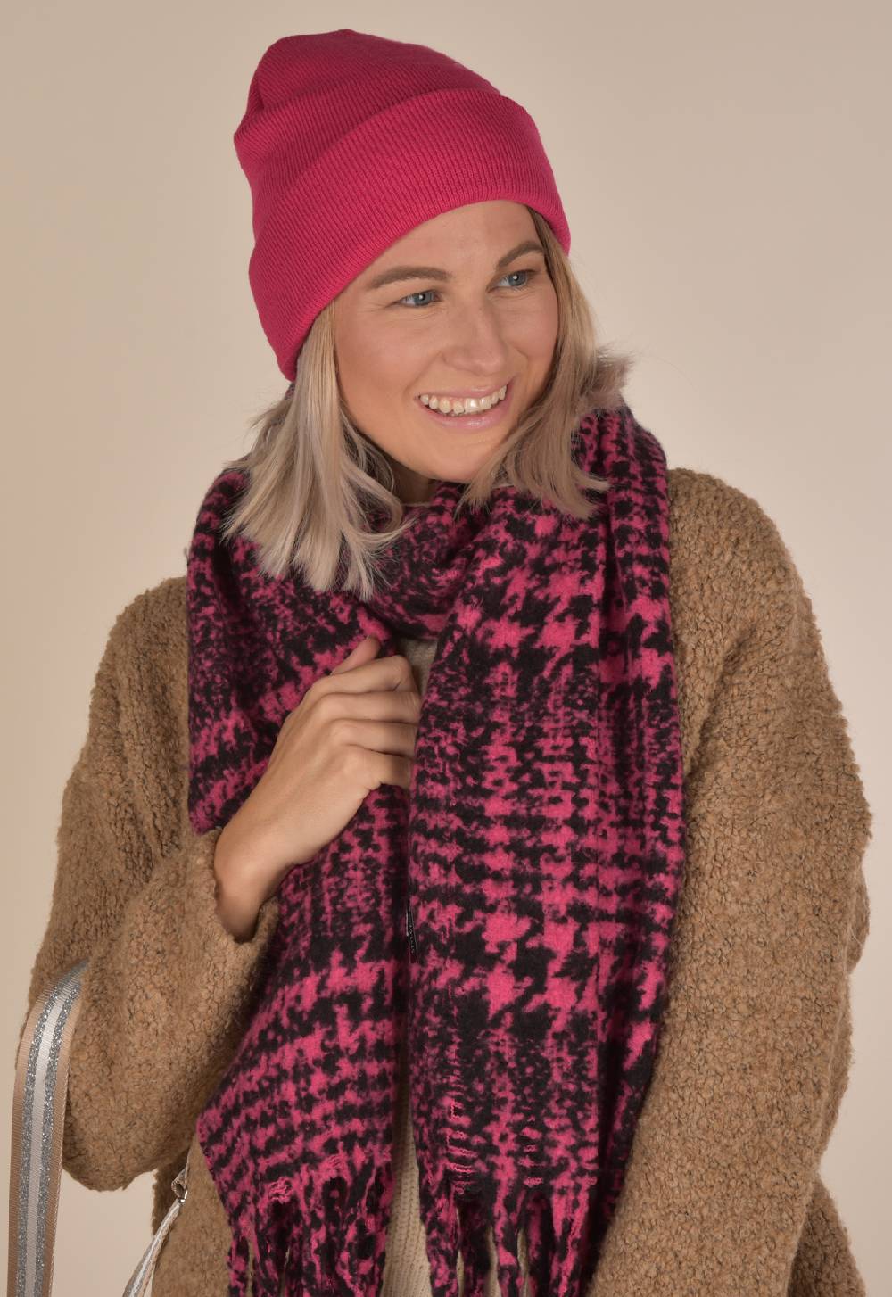 Stylebreaker Winter Strickmütze mit Krempe Exklusivangebot