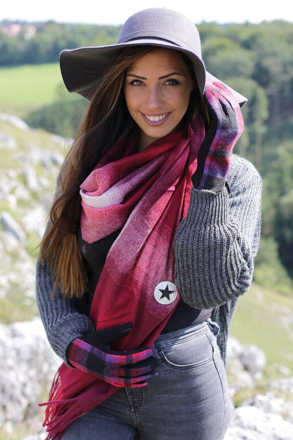 Stylebreaker Schal mit Karo Muster und Fransen Weihnachtsangebot
