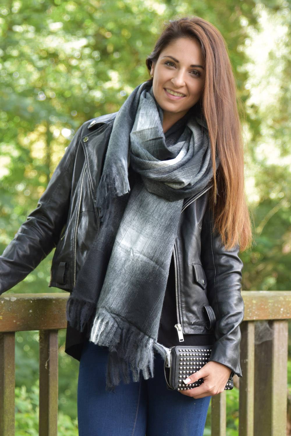 Stylebreaker Schal mit Karo Muster und Fransen Weihnachtsangebot