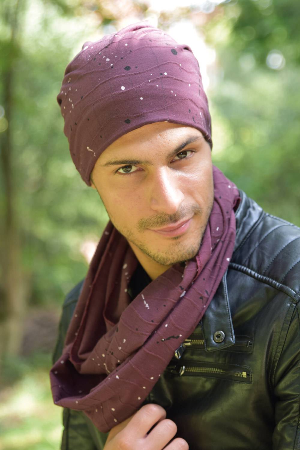 Stylebreaker Beanie Mütze mit Falten und Farbklecksen Jubiläumsangebot