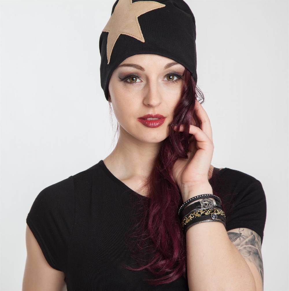 Stylebreaker Beanie mit aufgenähtem Kunstleder Stern Rabatt
