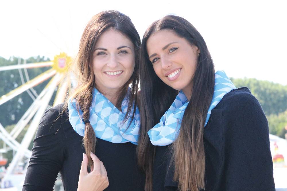 Stylebreaker Loop mit blau weißem Rauten Muster Letzter Tag
